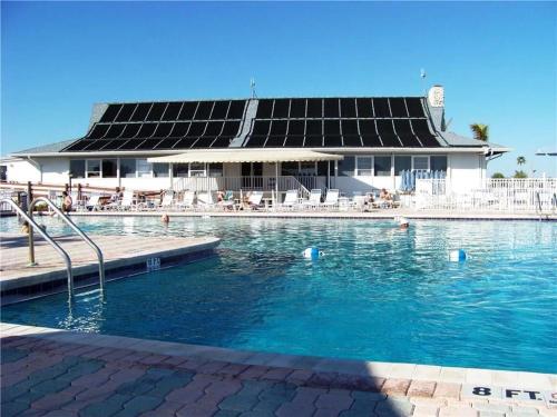 Views for Days 2BR Beach House N1344 in Hutchinson Island (FL)