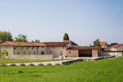 Old Farmhouse in La Rothiere