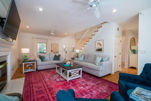2944 Seabrook Island Road in Seabrook saar (SC)