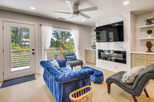 2 Mi to Truist Park w/ Private Pool & Fire Pit! in Σμύρνα(Τζιόρτζια)