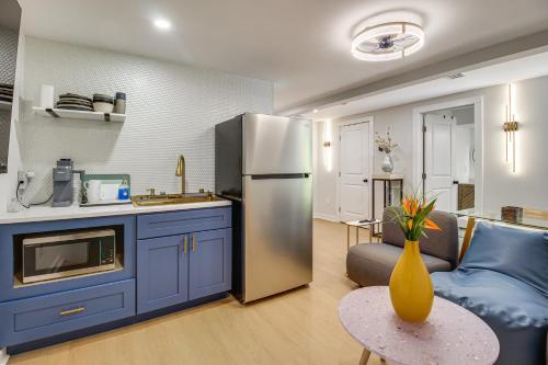 2 Mi to Truist Park w/ Private Pool & Fire Pit! in Σμύρνα(Τζιόρτζια)