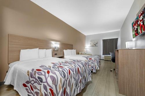 Red Roof Inn & Suites Philadelphia - Bellmawr in Bellmawr (New Jersey)