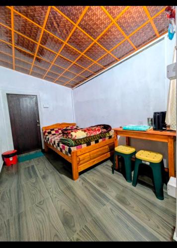 Peter & Paul HOMESTAY near Mawjymbuin Cave