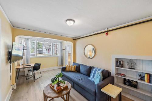 #StayinMyDistrict Heritage House Apt in Coos Bay (Oregon)