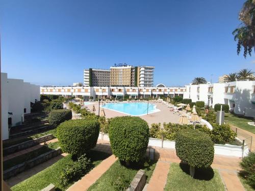 LAS BRISAs