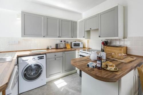 Iekārtas, 2 Bed in Appledore oc-corner in Northema