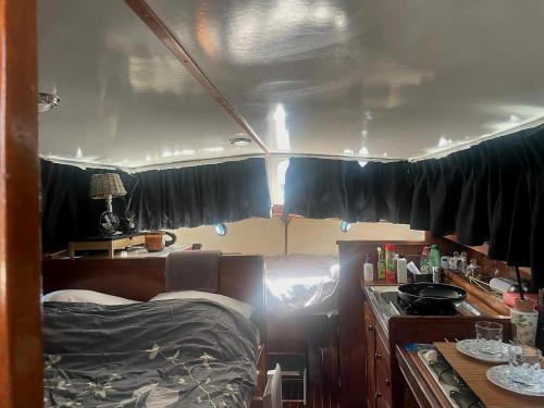 Eco Yacht Charters in Almere