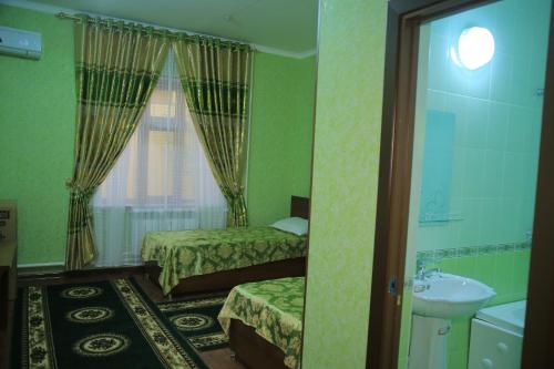 Shokhjakhon Parvoz