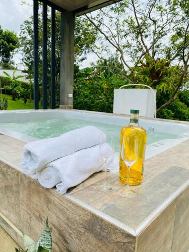 Refugio Botanico en Cerritos pereira Jacuzzi y naturaleza in Cerritos