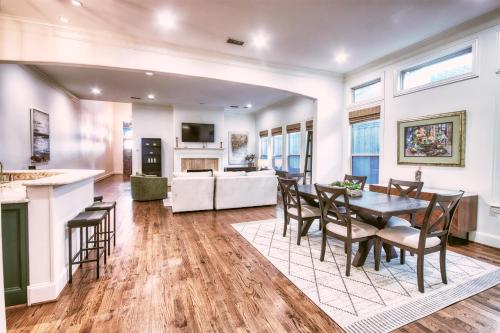 NEW Dallas LuxeRetreat House in Highland Park West in Highland Park