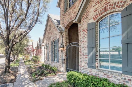 NEW Dallas LuxeRetreat House in Highland Park West in Highland Park