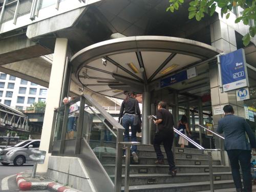 Nearby attraction, Pula Silom near Embassy of Germany