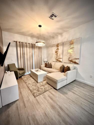 Gone 2 Florida Vacation Homes – Orlando, FL