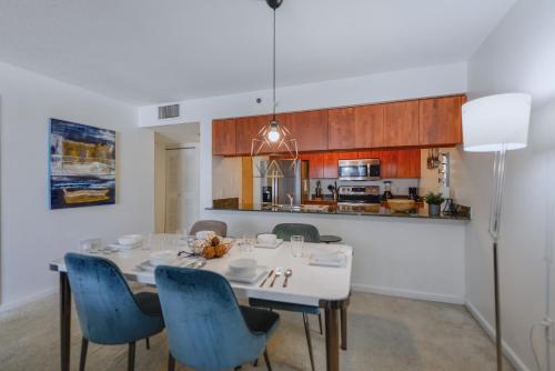 Wonderful Condo in the heart of Brickell With Pool in Miami, USA