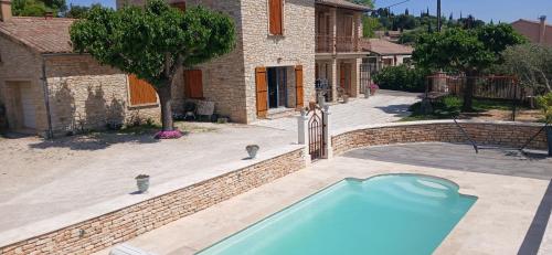 maison sud de la france in Laudun-l'Ardoise