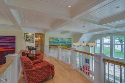Luxury Retreat with Lake Views Hot Tub Fire Pit & Association Pool - image 12