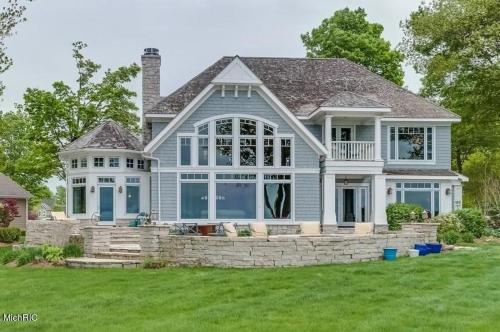 Luxury Retreat with Lake Views Hot Tub Fire Pit & Association Pool - image 4