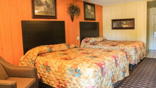 Charles Wesley Motor Lodge Broken Bow - image 5