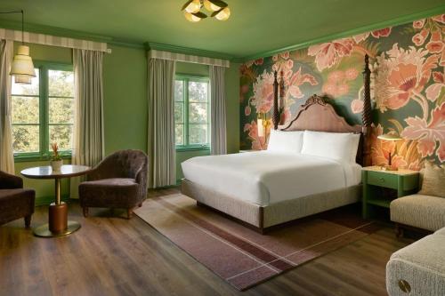 Sleeps 2