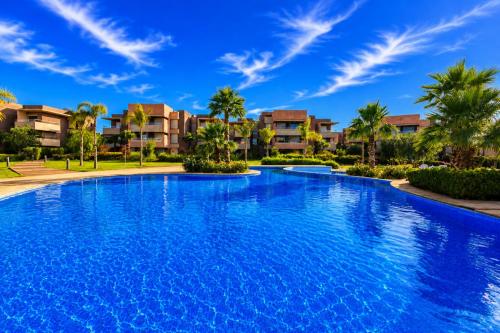 Netflix and Chill Vue sur le jardin 3 chambres Prestige - image 4