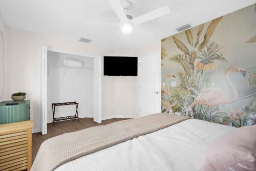 Waterfront Cape Coral Pool Villa I Gulf Access I Kayaks - image 4