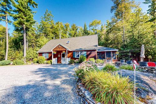 Spectacular Sebec Setting - image 4
