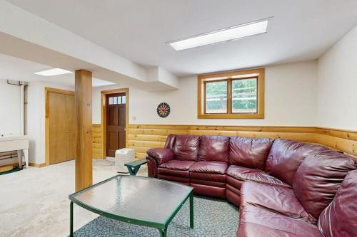 Charloon Cabin - image 27