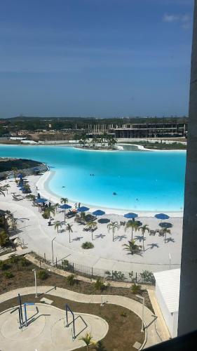 Beautiful apartment overlooking Kristal Bay