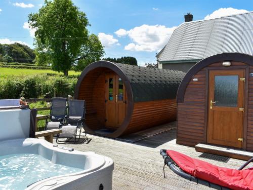 Viesnīcas āriene, Rivendell Glamping Pod - Uk11881 in North Tamerton