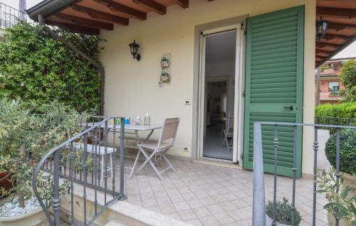  Cozy Apartment In Capezzano Pianore in Capezzano Pianore,