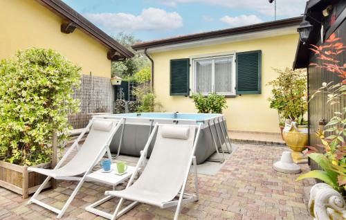  Cozy Apartment In Capezzano Pianore in Capezzano Pianore,