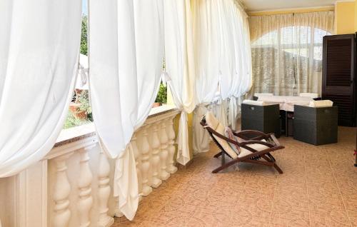 Viesnīcas āriene, Beautiful Home In Porec in Veleniki