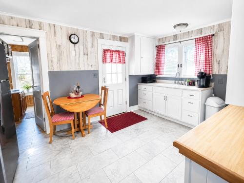 . Walk to Golfcourse EnJoie House PetFriendly