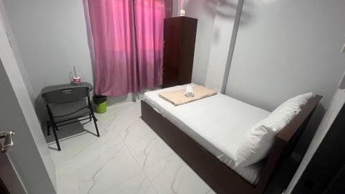 Belga Boarding House in Guimaras sala