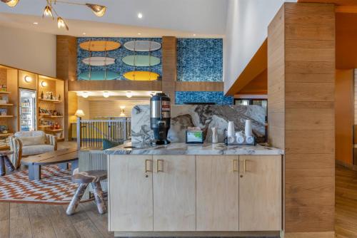 Best Western Plus Ocean View Resort - image 37