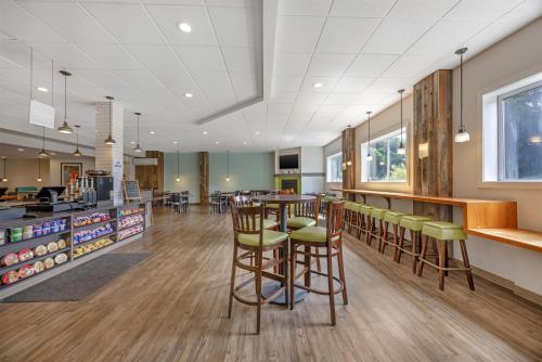 Best Western Plus Ocean View Resort - image 38