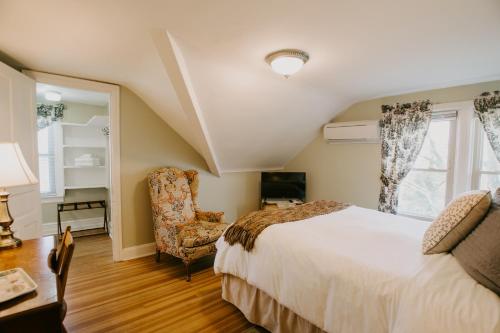 1 queen bed