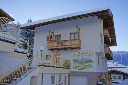  Haus Alpenfriede, Pension in Ramsau im Zillertal