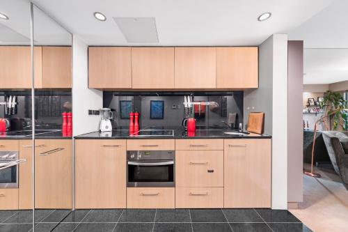 MACL50 - Luxe Pad in Potts Point - image 5
