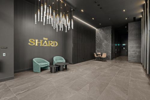 Stylish 1-Bedroom Gem a 6-Minute Walk to Westfield with Parking in 坎培拉