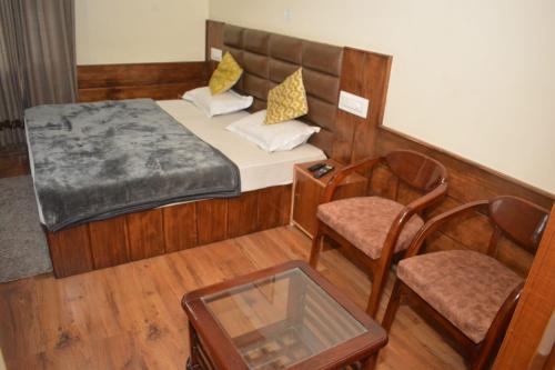 1 queen bed