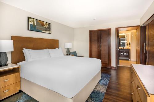 Hokulani Waikiki by Hilton Grand Vacations Club - image 24