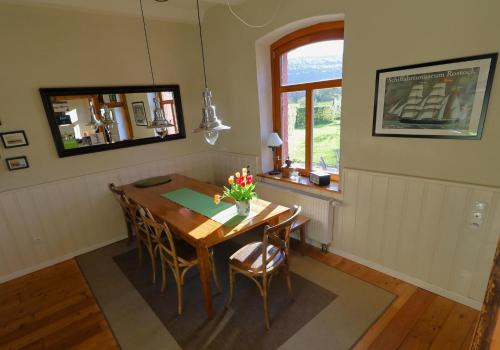 Létesítmények, Ferienhaus Altes Schifferhaus in Oberweser