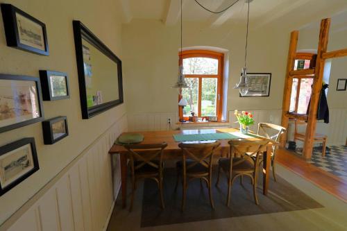Létesítmények, Ferienhaus Altes Schifferhaus in Oberweser