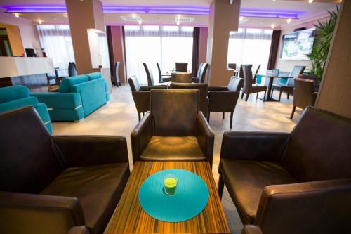 Паб/Коктейль-бар, Pole Position Beach Hotel in Балатонлелле