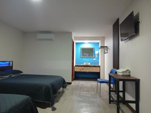 . Suits hotel boutique