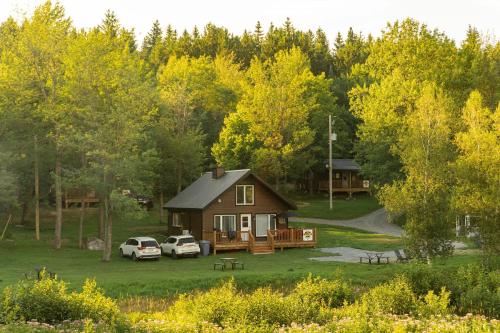 River & Miller Zoo - Louna-Nuage Shack in Frampton (QC)