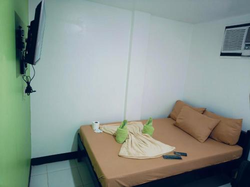 room detail thumbnail 1