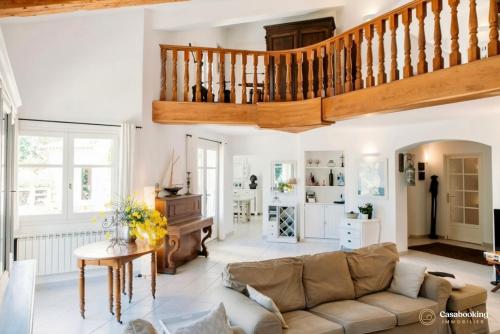 Casa-Manon grande maison de vacances avec piscine in Brue-Auriac