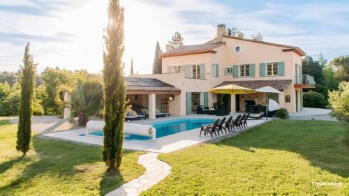 Viesnīcas āriene, Casa-Manon grande maison de vacances avec piscine in Brue-Auriac